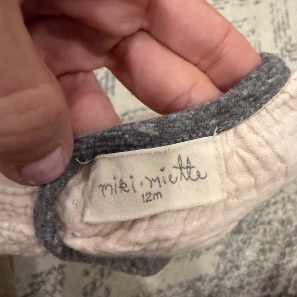 Embroidered Floral Kids Outfit - Picture 3 of 3